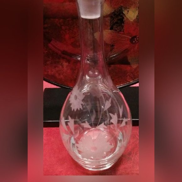 NWT-Toscany Crystal Hand Blown Etched Wine Glass & Carafe Set-Made in Romania - Picture 7 of 8